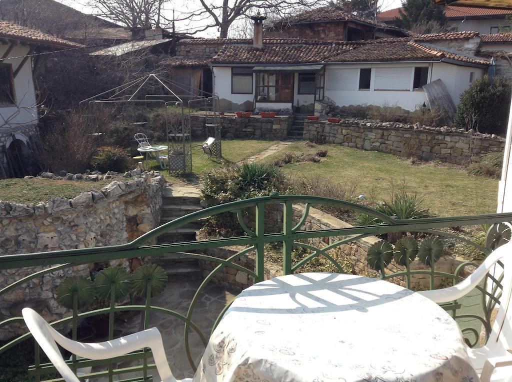 Vanda Guest House Arbanasi Exterior photo